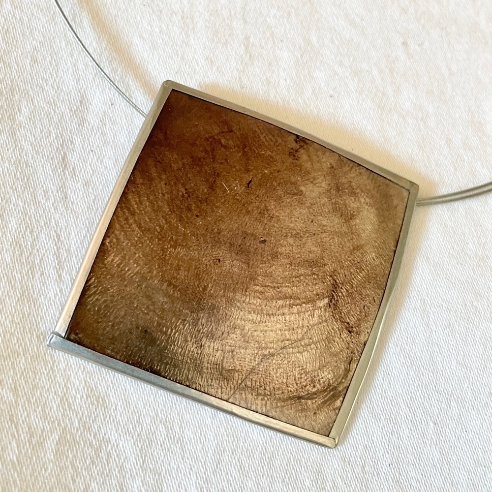 Culture Mix Shell Necklace - Picture 2 of 6